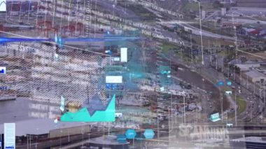 Karayolu trafiğinde işlenen çeşitli veri ve grafiklerle dijital ekranın animasyonu. Küresel veri işleme, dijital arayüz, iletişim ve teknoloji konsepti dijital olarak oluşturulmuş video.