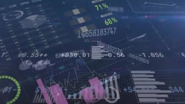 Mavi arka planda istatistik ve veri işleme animasyonu. Küresel iş, bilgisayar ve veri işleme kavramı dijital olarak oluşturulmuş video.