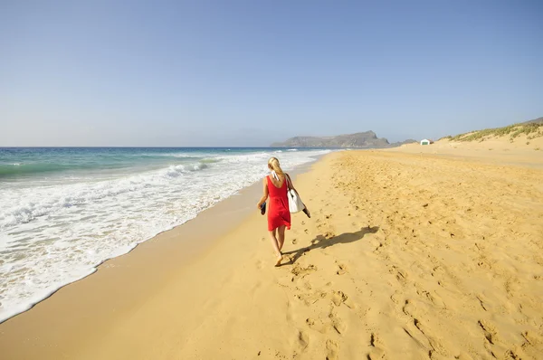 Walking on the sand — Stock Photo, Image