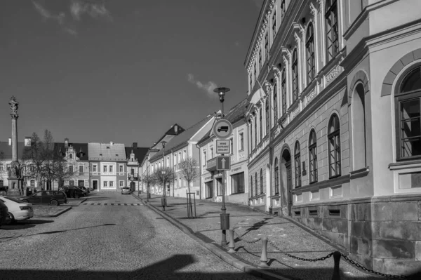 Klasterec Nad Ohri Česko Února 2022 Ukrajinská Vlajka Náměstí Eduarda — Stock fotografie