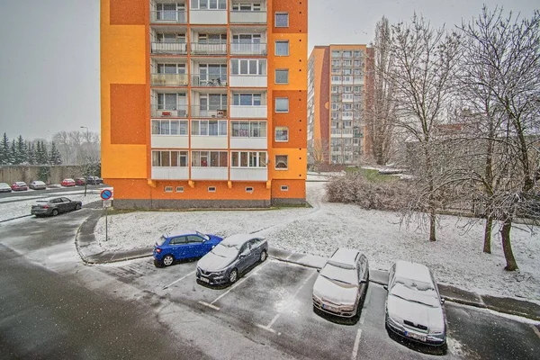 Хомутов Чехия Января 2022 Года Снегопад Между Домами — стоковое фото