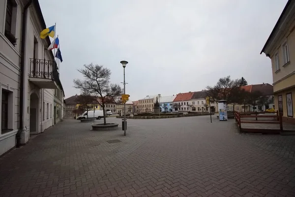 Doksy Tjeckien Mars 2022 Ukrainska Flaggan Namesti Republiky Square — Stockfoto