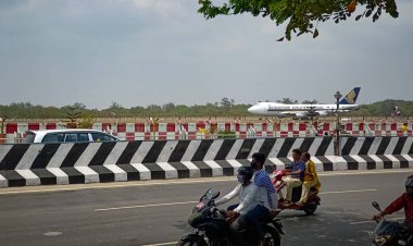 Chennai, Hindistan - 27 Mart 2022: Singapur Havayolları Kargo Boeing 747-400 Kargo uçağı Chennai Uluslararası Havaalanı 'ndan kalkmaya hazır. En popüler kargo uçağı ticari kullanıldı. Gökyüzünün kraliçesi.