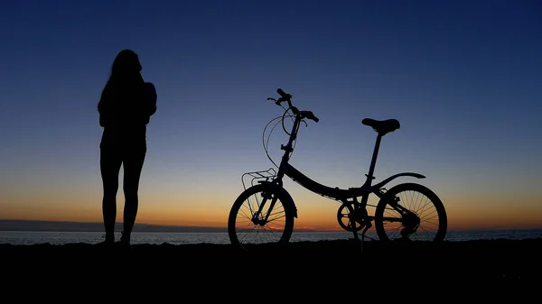 Silhouette Young Woman Bicycle Sea Sunset — Stock Photo, Image