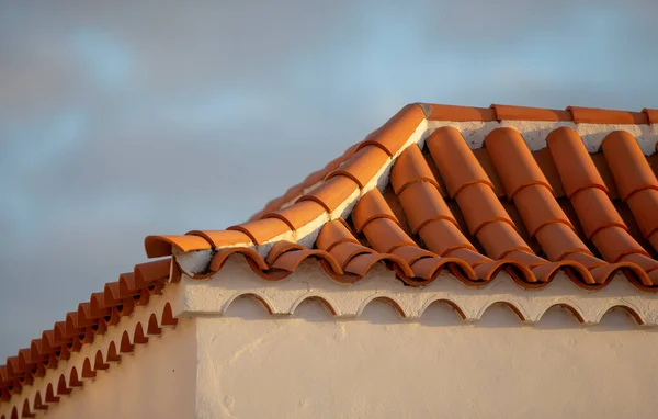 Detalhe Telhado Feito Com Azulejos Uma Antiga Aldeia Mediterrânea — Fotografia de Stock