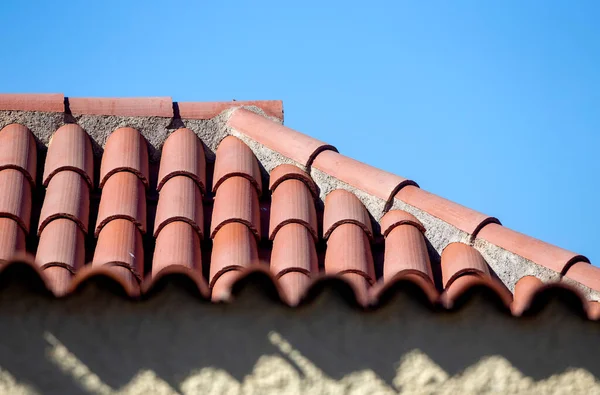 Particolare Tetto Realizzato Con Tegole Antico Borgo Mediterraneo — Foto Stock