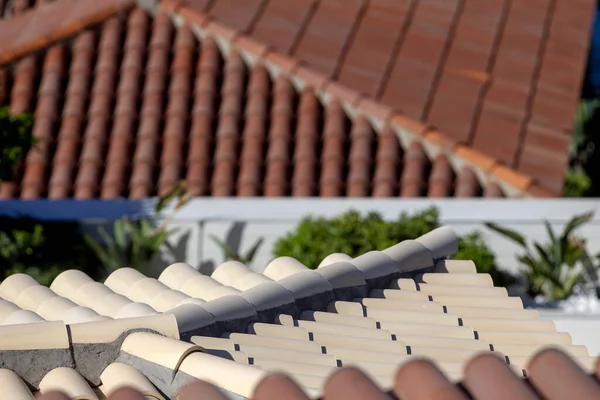 Detalhe Telhado Feito Com Azulejos Uma Antiga Aldeia Mediterrânea — Fotografia de Stock