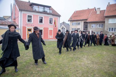 Sokak tiyatrosu performansı 