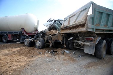 Litvanya 'da, Baltica yolunda iki kamyonun çarpışması. 05 25 2016