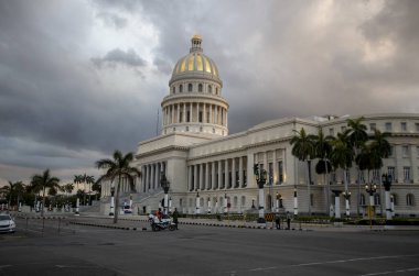 Havana 'daki Meclis Binası ve bitişik sokakları 905 2022