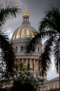 Havana 'daki Meclis Binası ve bitişik sokakları 905 2022