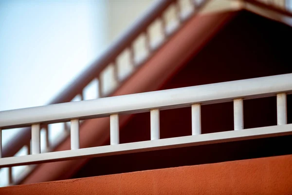 Escalier Extérieur Balustrades Blanches Détails Architecturaux — Photo