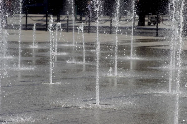 Des Éclaboussures Eau Fontaine Dans Parc Municipal Kaunas — Photo