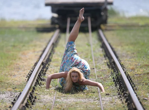 Fashionable Girl Railway Track Industrial Background — Stockfoto