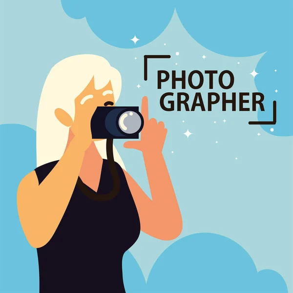 Fotografer wanita menggunakan kamera - Stok Vektor