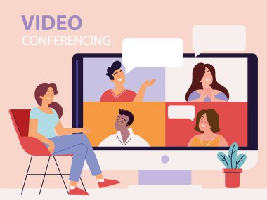 Kadın video çekiyor.