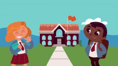 Irklar arası küçük öğrenciler, açık hava çiftleri.