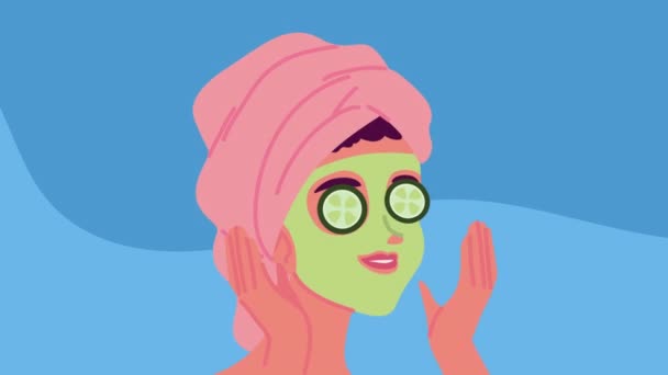 Женщина с зеленой маской для лица анимации — стоковое видео