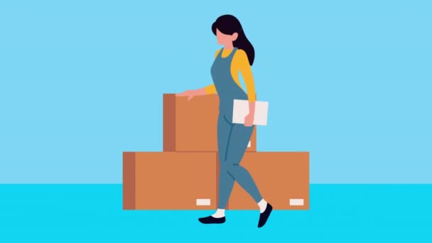 Servicio logístico mujer trabajadora con cajas — Vídeo de stock