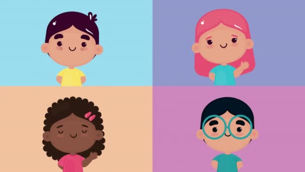 Чотири маленькі діти, які відзначають персонажів — стокове відео
