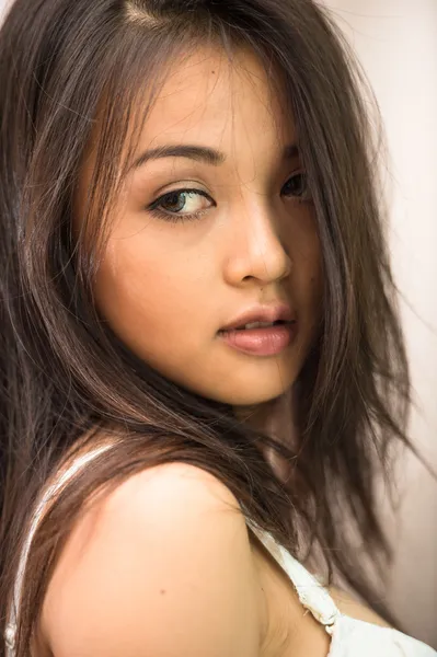 Asian pretty young girl — Stock Photo, Image