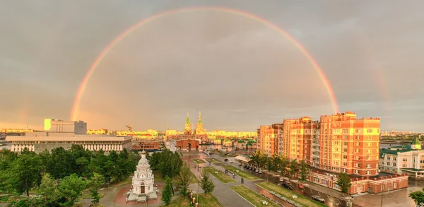 Gökkuşağının üstünde kremlin