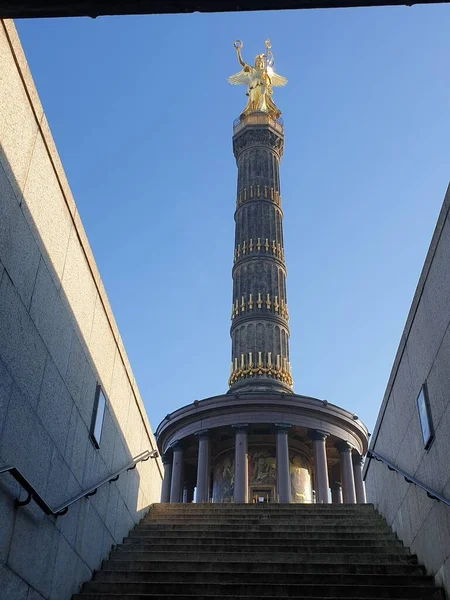 Berlin Victory Kolumn Solen — Stockfoto