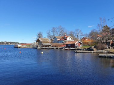 Baharda İsveç 'in güzel Vaxholm kasabası