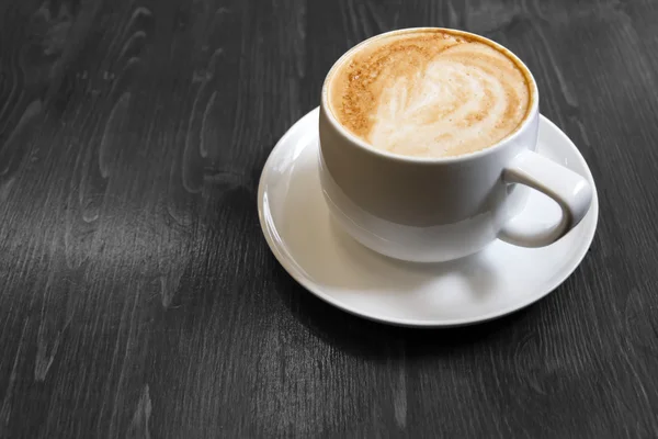 Klassieke schuimige cappuccino — Stockfoto
