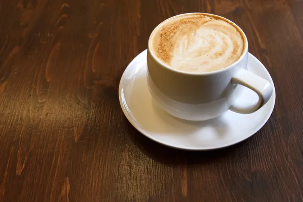 Klassieke schuimige cappuccino — Stockfoto