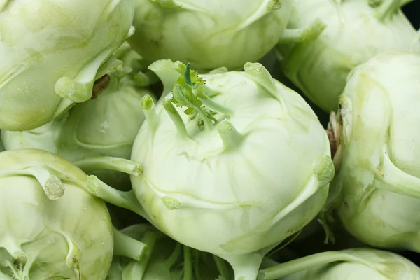 Kohlrabis grandes o nabos disparados desde arriba . — Foto de Stock