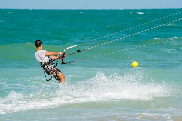 Kidesurfer başlayan eylem — Stok fotoğraf