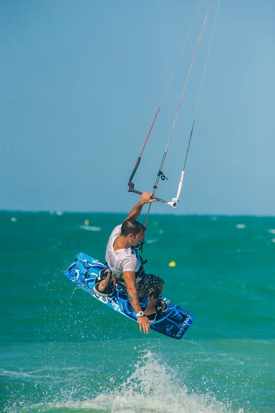 Kidesurfer başlayan eylem — Stok fotoğraf