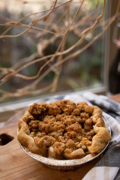 Homemade Mini Apple Crumble Pie Window Sill — Stock Photo, Image