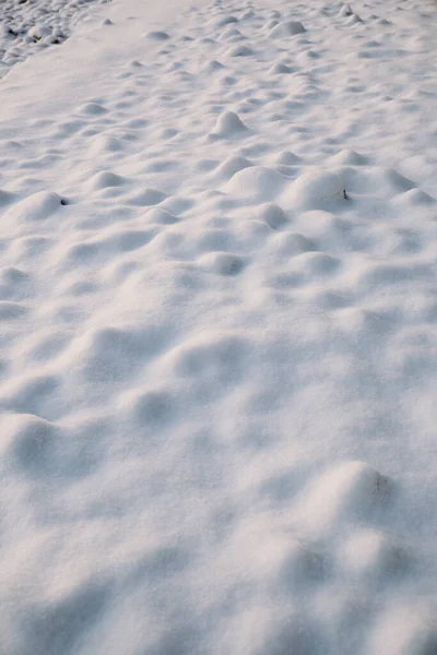 Struttura Rocciosa Ricoperta Neve Consistenza Morbida Irregolare Della Neve — Foto Stock