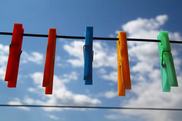 Clothespin iin gökyüzü