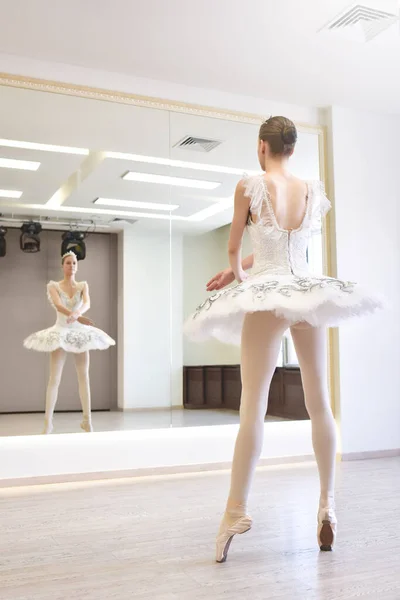 Young Charming Ballerina White Tutu Practicing Front Mirror Ballet Studio — ストック写真