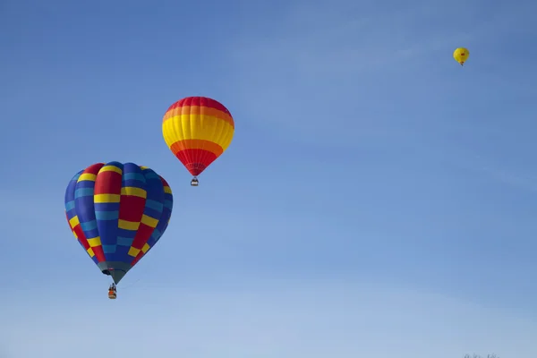 CHATEAU DOEX, SVIZZERA, 3 FEBBRAIO: mongolfiere — Foto Stock