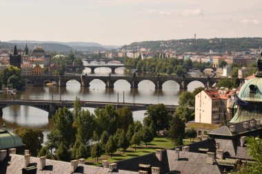 PRAG.