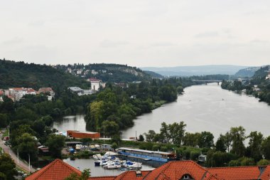 PRAG.