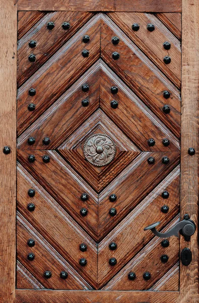 Staré Dřevěné Dveře Kovovou Rukojetí — Stock fotografie