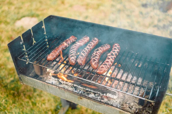 Grillen Worstjes Met Toevoeging Van Kruiden Barbecue Grill Selectieve Focus — Stockfoto