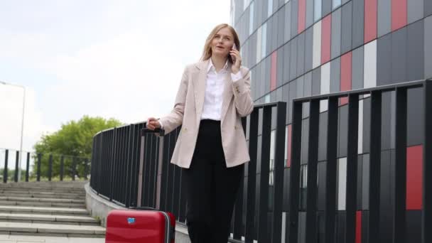 Business Woman Calling Smart Phone Standing Airport Luggage Business Trip — Stockvideo