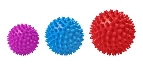 Разноцветные колючие массажные шарики, изолированные на белом. Понятие физиотерапии или фитнеса. Крупный план красочного резинового мяча для собачьих зубов на белом фоне. Коронная вирусная модель — стоковое фото