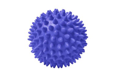 Beyaza izole edilmiş mavi plastik dikenli masaj topu. Fizyoterapi ya da uygunluk kavramı. Beyaz arkaplandaki köpek dişleri için renkli lastik topun yakın çekimi. Corona virüs modeli