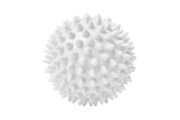 Beyaza izole edilmiş beyaz plastik dikenli masaj topu. Fizyoterapi ya da uygunluk kavramı. Beyaz arkaplandaki köpek dişleri için renkli lastik topun yakın çekimi. Corona virüs modeli — Stok fotoğraf