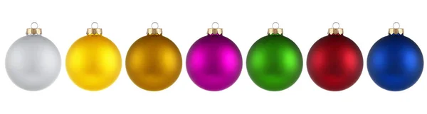 Рождественские шары изолированы на белом фоне. Поздравляем с Новым годом бомбил лампочки с цветовым оформлением. Разноцветные стеклянные шарики. Плакат, баннер, дизайн брошюры для рождественской елки — стоковое фото