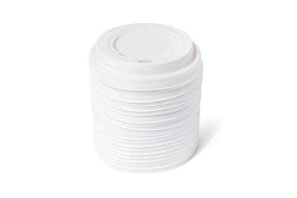 Tapa de tapa de café superior desechable de plástico aislada en blanco. Tapa de taza de café desechable blanco en blanco se burlan de la vista superior acostado, representación 3d. Taza de beber vacía maqueta. Té claro llano llevar paquete —  Fotos de Stock