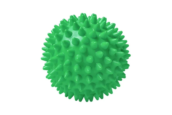 Beyaza izole edilmiş yeşil plastik dikenli masaj topu. Fizyoterapi ya da uygunluk kavramı. Beyaz arkaplandaki köpek dişleri için renkli lastik topun yakın çekimi. Corona virüs modeli — Stok fotoğraf