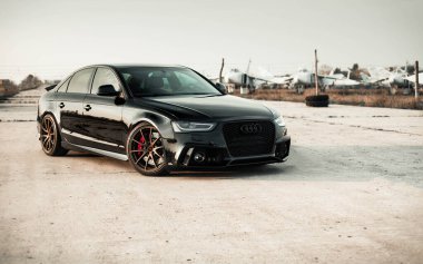 Audi A4 Quattro pistte.